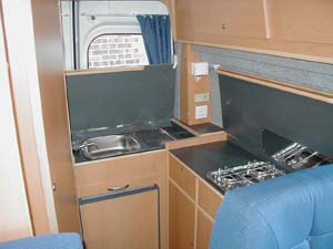 Renault Trafic Kitchen open